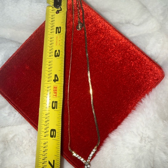 Christian Dior Vintage Gold tone V-shaped Swarovski crystals - Picture 15 of 16